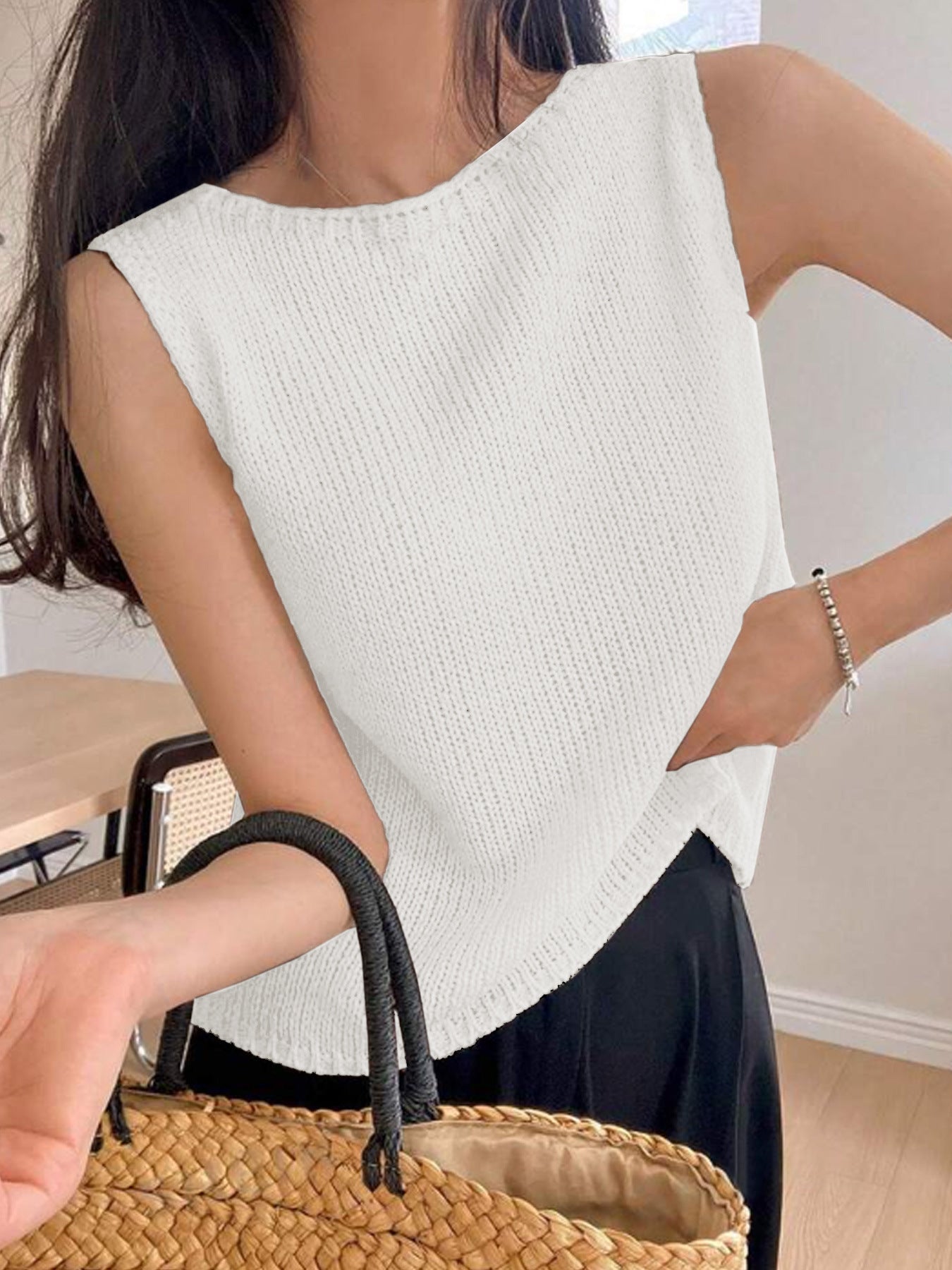 Women’s Crop Tank Top in Sleeveless Casual Style | Women Tank Top