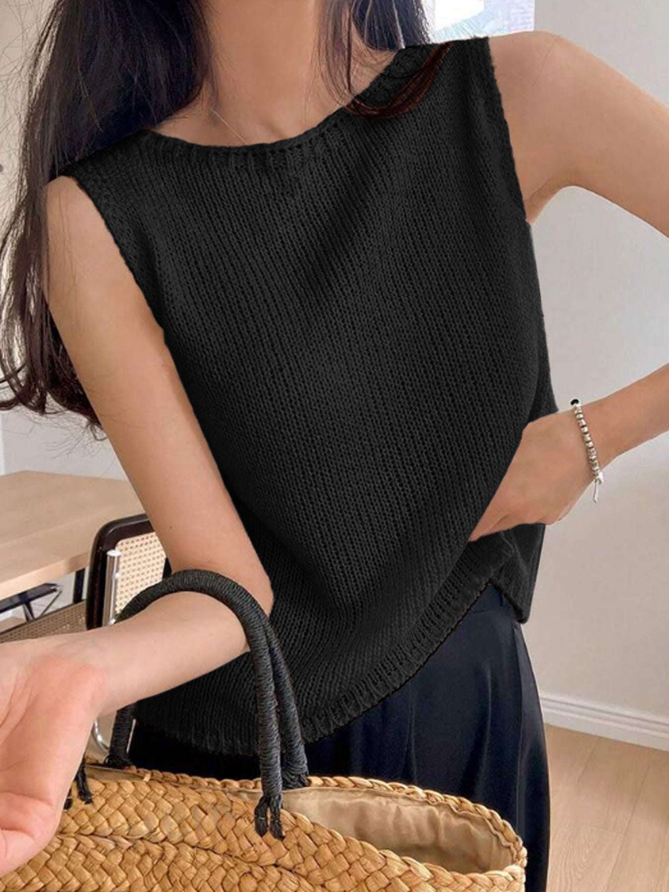 Women’s Crop Tank Top in Sleeveless Casual Style | Women Tank Top
