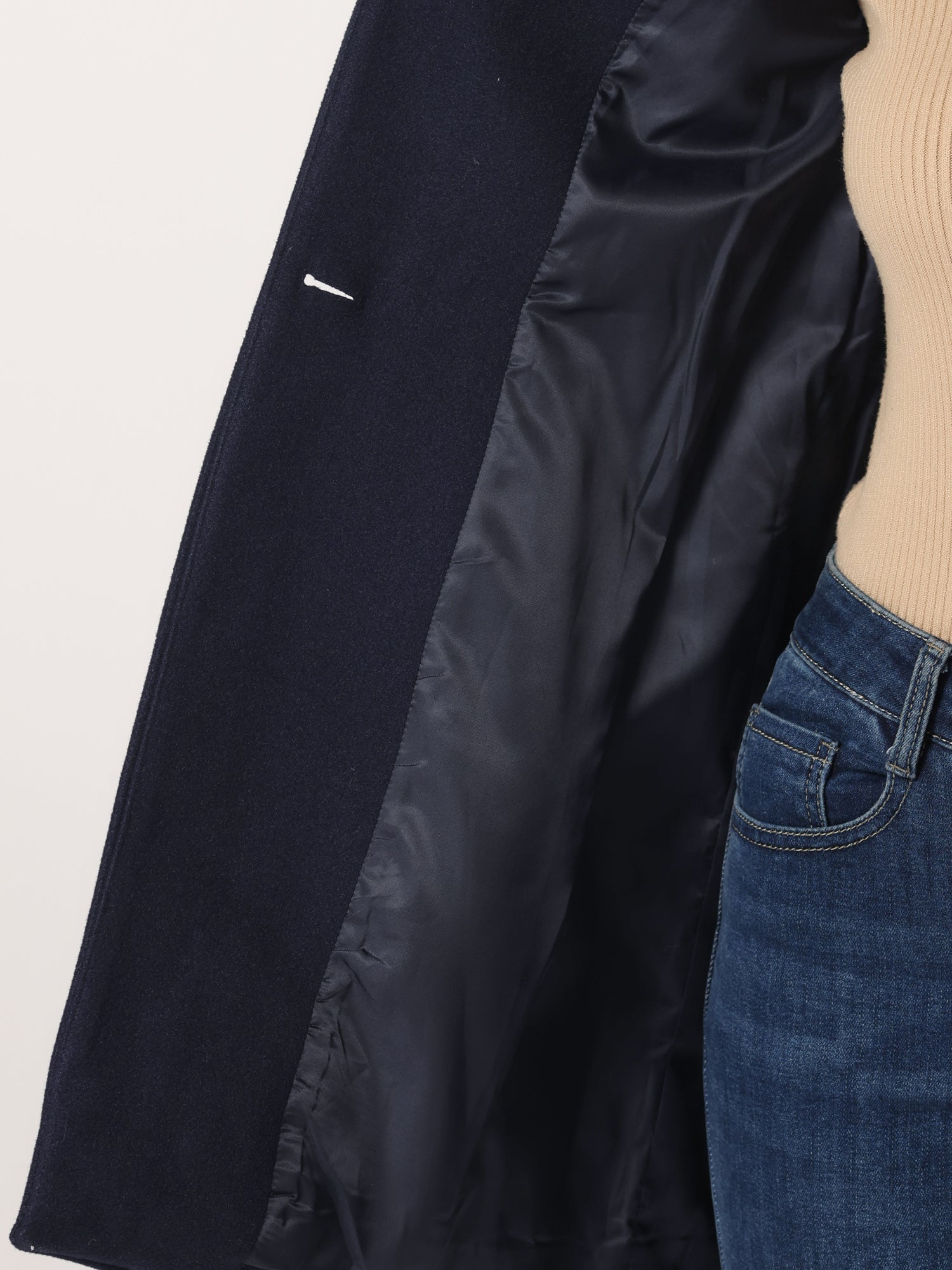 Women’s Long Coat | Buttoned Pockets