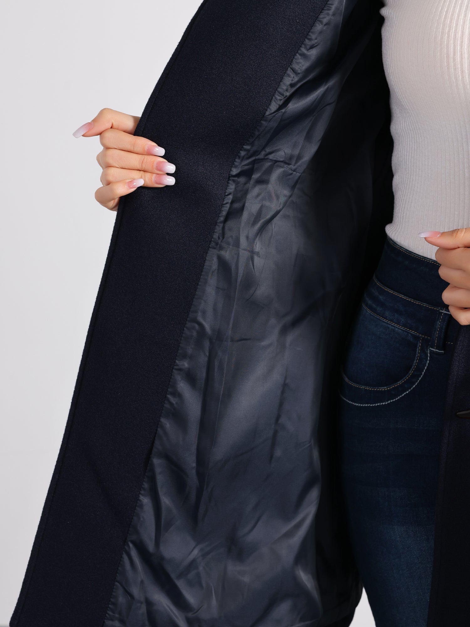 Women’s Winter Coat | Hooded Pockets
